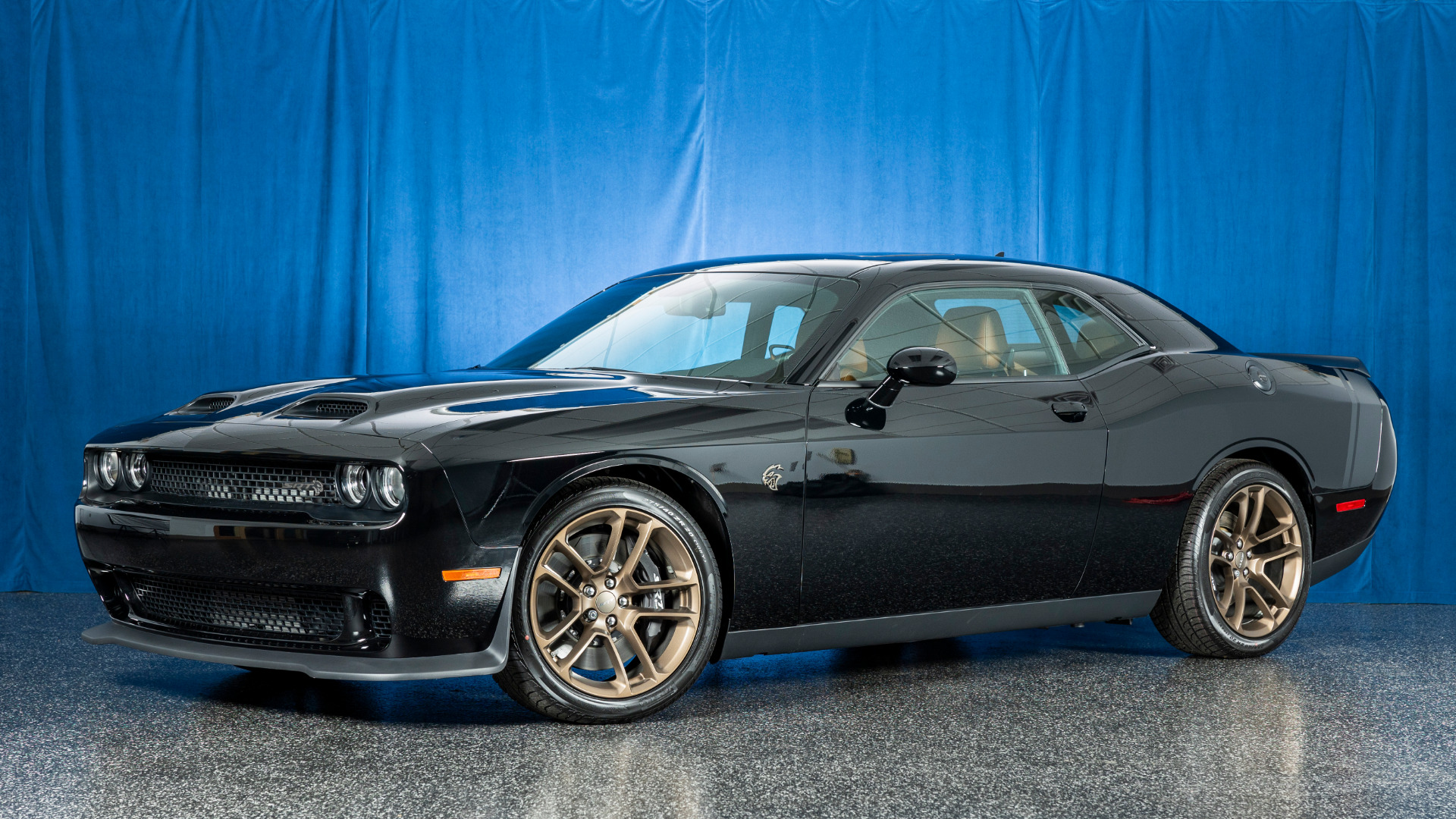 2023 Dodge Challenger SRT8 Hellcat photo 2