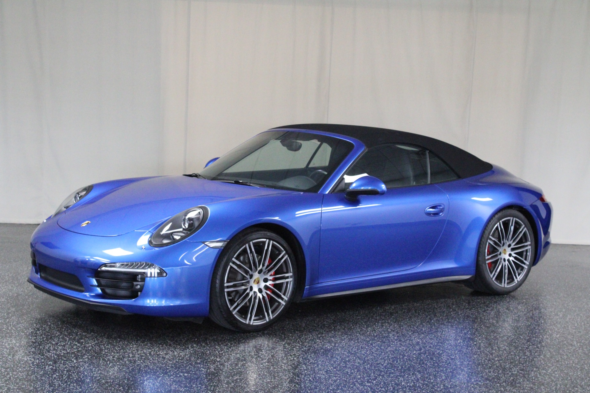 2016 Porsche 911 Carrera 4S Cabriolet's photo